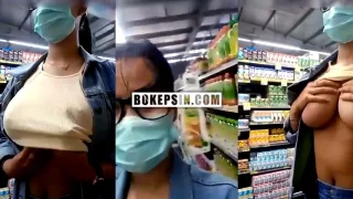 Bokep Indo Siskaeee Pamer TT di Supermarket